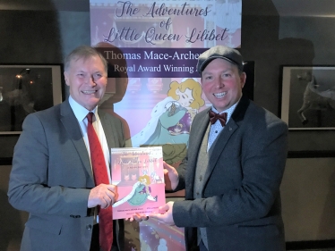 Sir David speaks at book launch