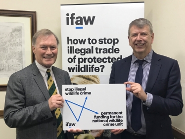 Southend West MP supports calls to stop illegal wildlife crime